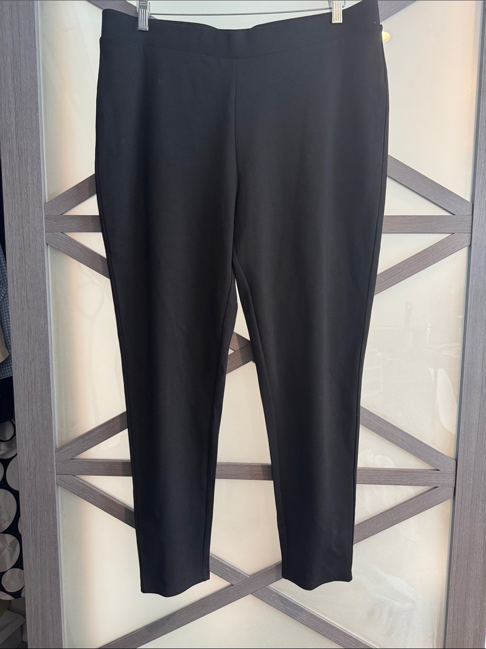 Philosophy Woman NWT 2X Black Pull On Stretch Slim Ankle Pants